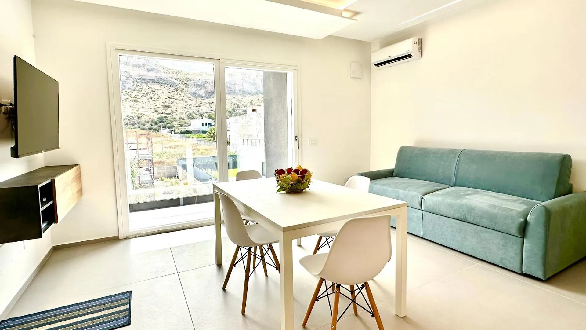 Cusumano Holiday - Parcheggio Libero Casa Santa  Italy