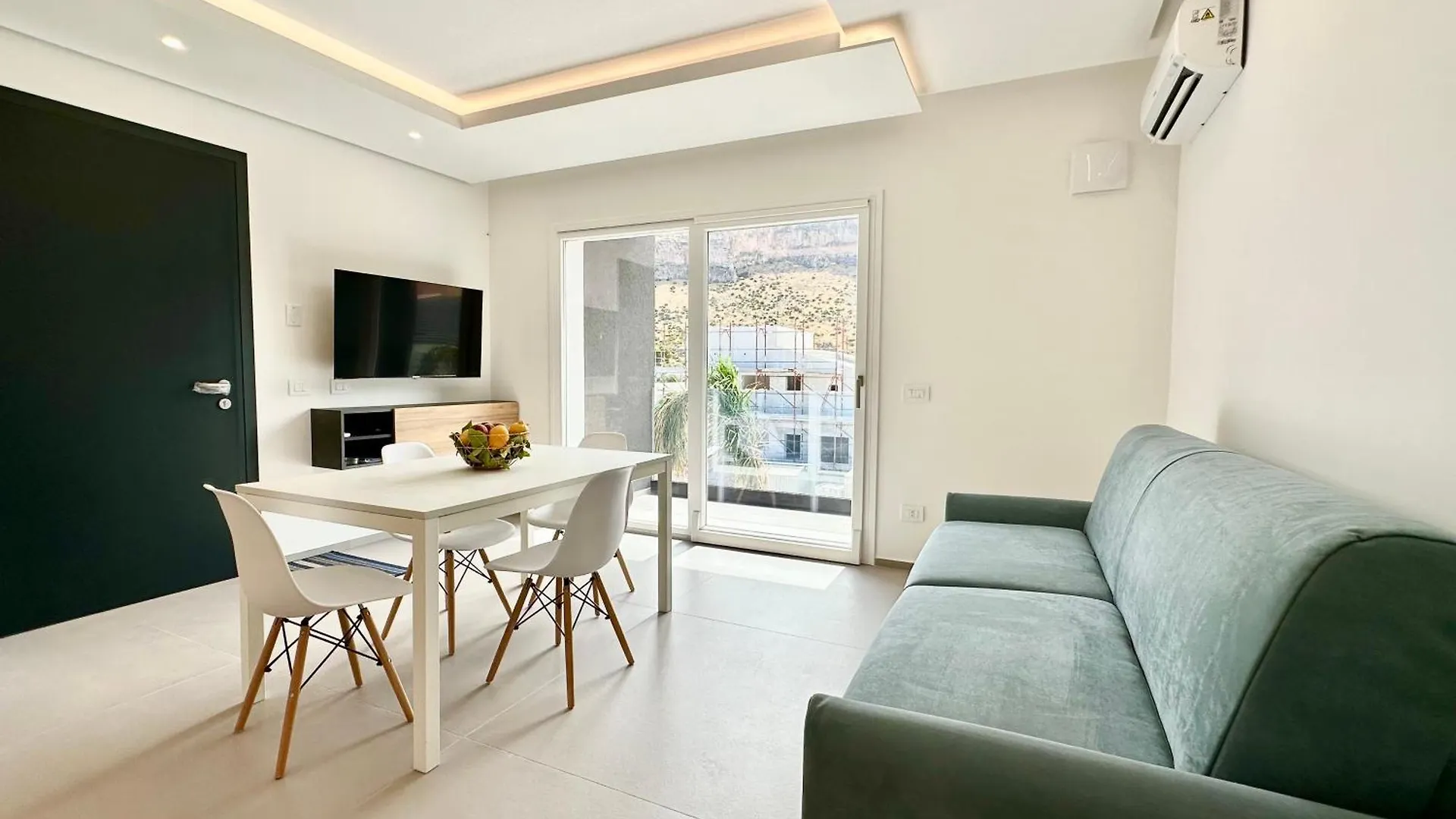 Apartment Cusumano Holiday - Parcheggio Libero Casa Santa  Italy